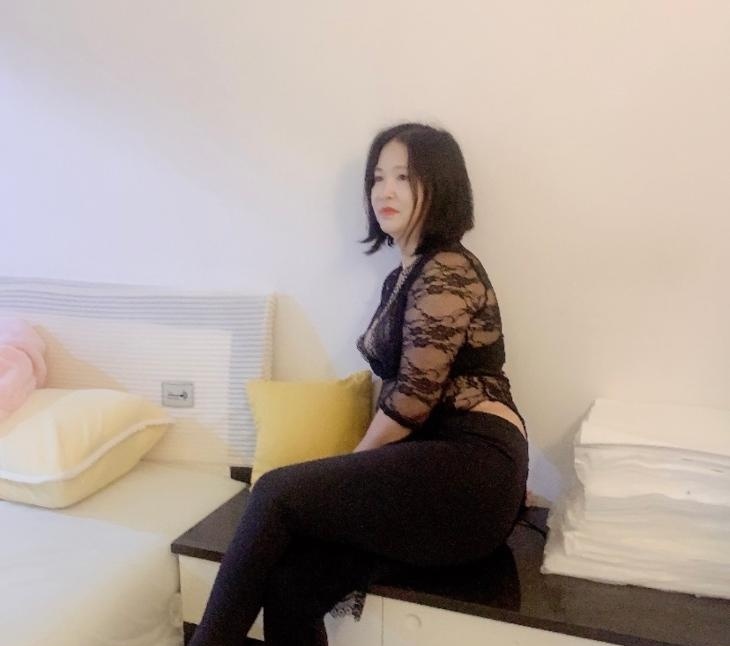 熟女三通萌姨