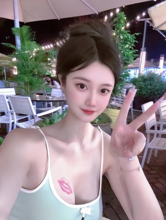 甜系颜值健身老师