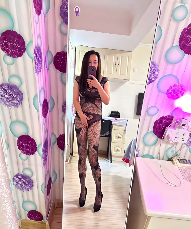 栖霞区丁家庄绝美少妇(自聊自做)
