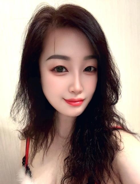 闷骚丹妮姐