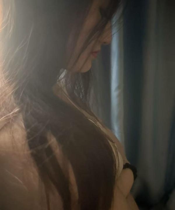 普陀中长发小姐姐