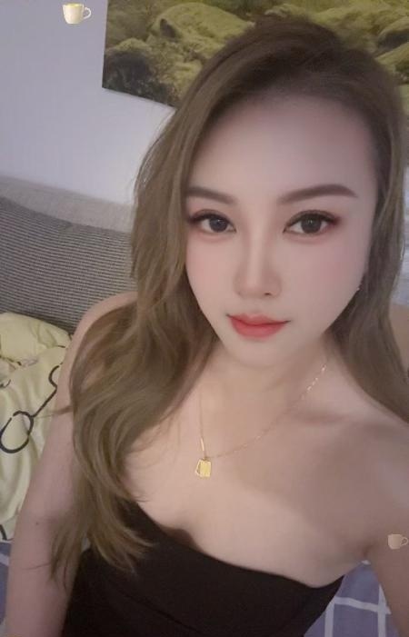 天河气质巨乳少妇馨儿