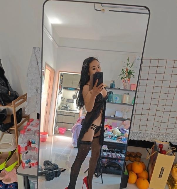 闷骚姐馨馨