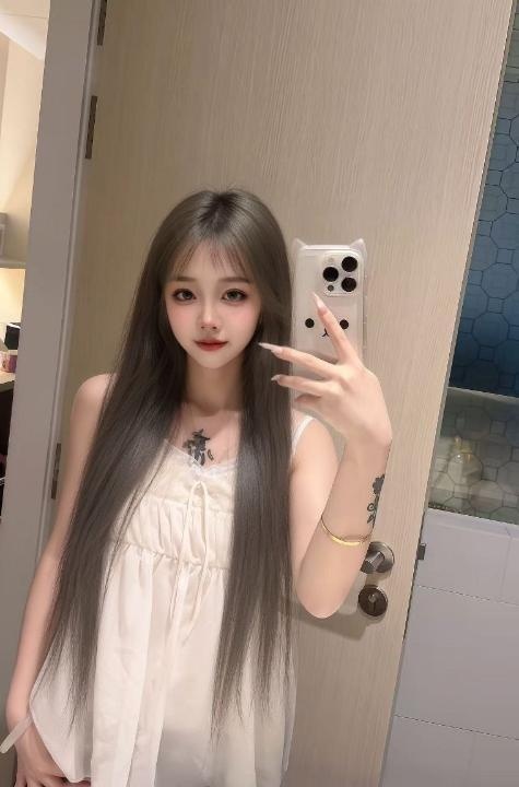 颜值嫩妹鬼鬼老师