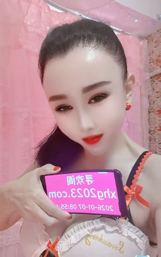 天然大奶美少妇