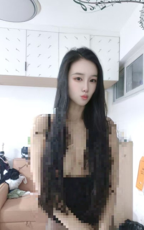 大长腿美女夏蝉