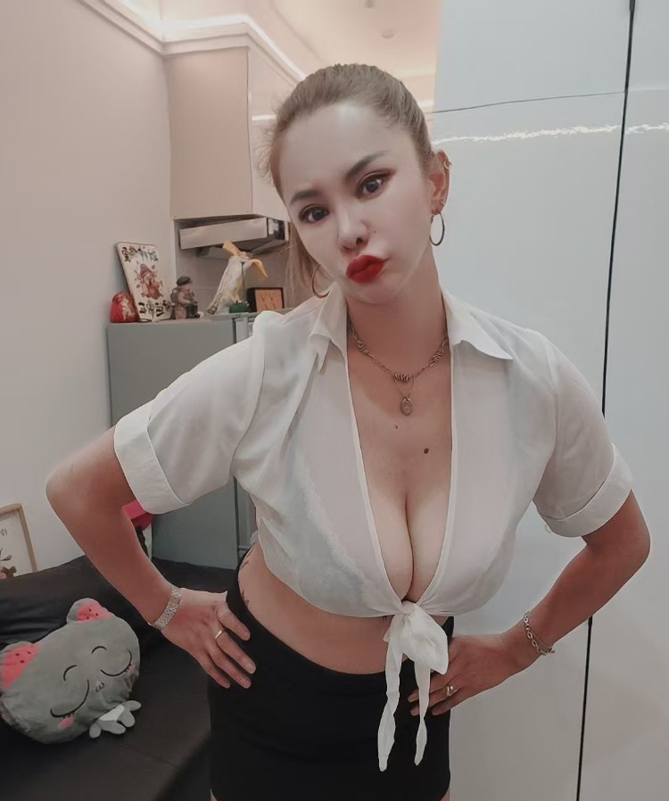 大奶少妇回归