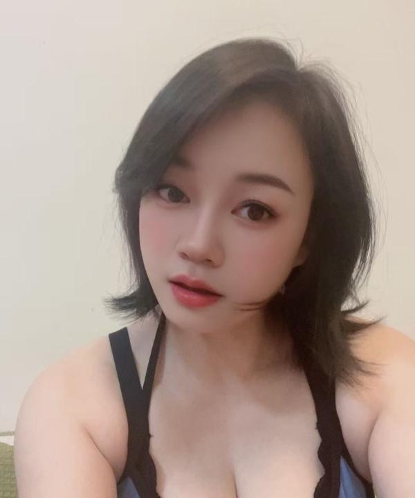 西站川渝大胸少妇