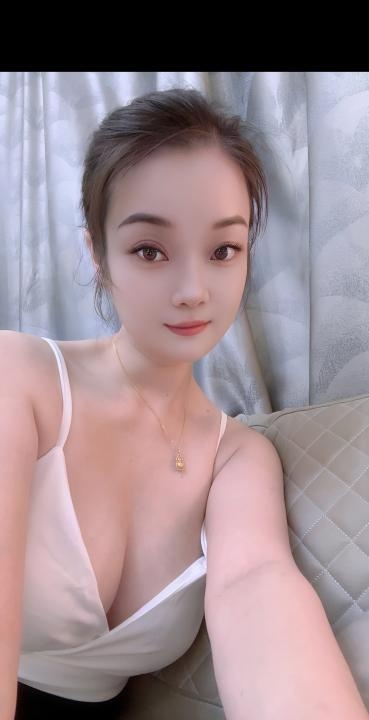可甜可欲的小希