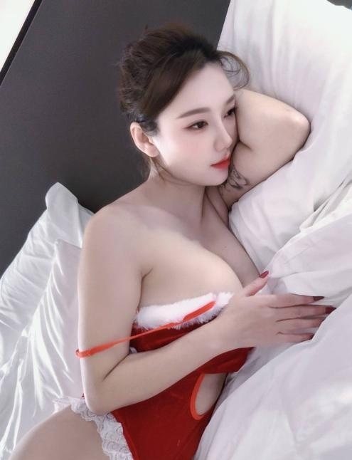 高挑身材铭铭