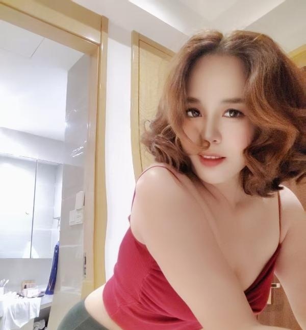 夹b小骚妇七喜