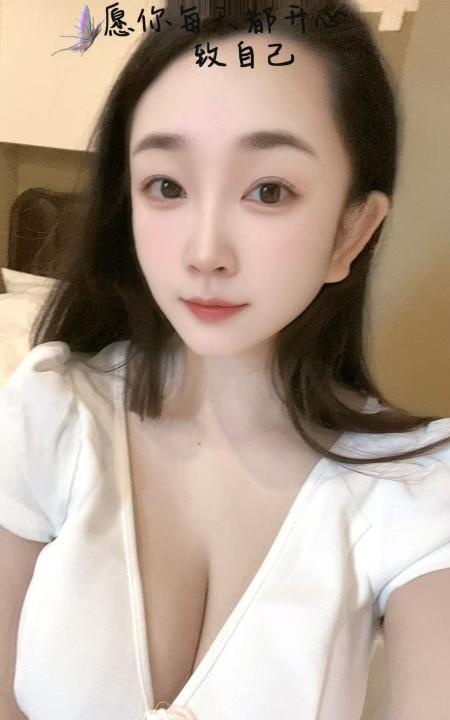 风骚大奶小雅