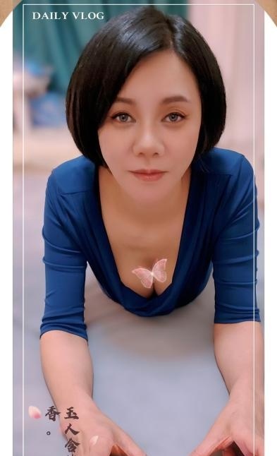 短发东方古典气质美女