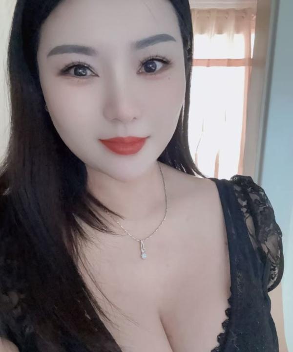 南稍门风骚月儿