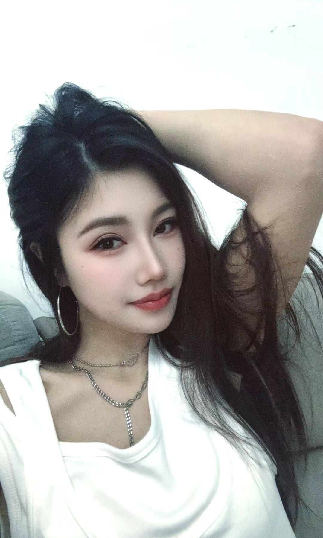 肤白桃桃老师
