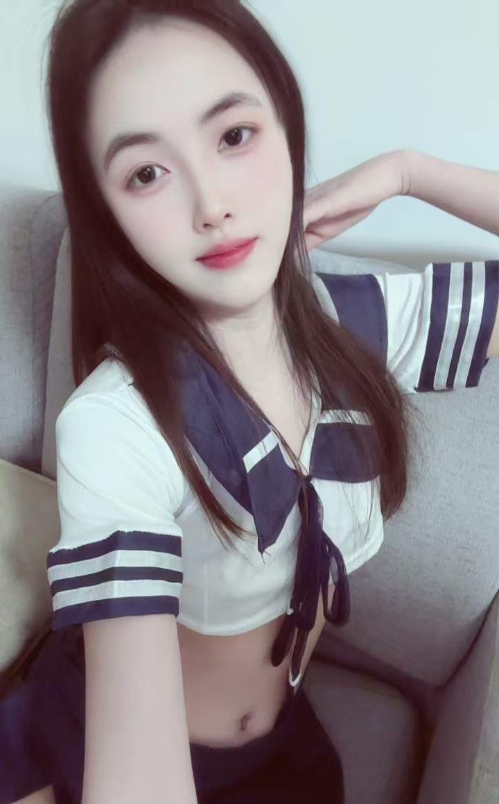 普陀可以舌吻的19岁嫩妹