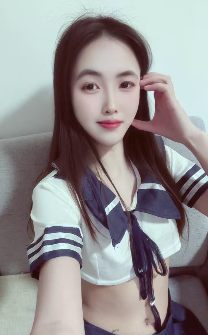普陀可以舌吻的19岁嫩妹
