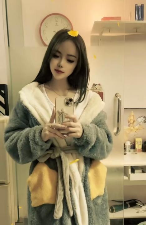 开美甲店兼职姐姐