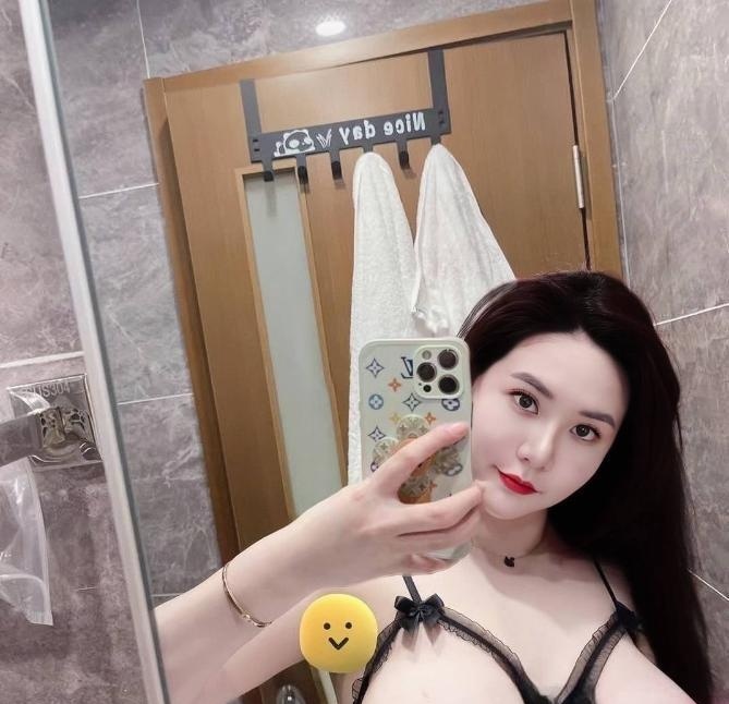 天河BBW大屁股小雪