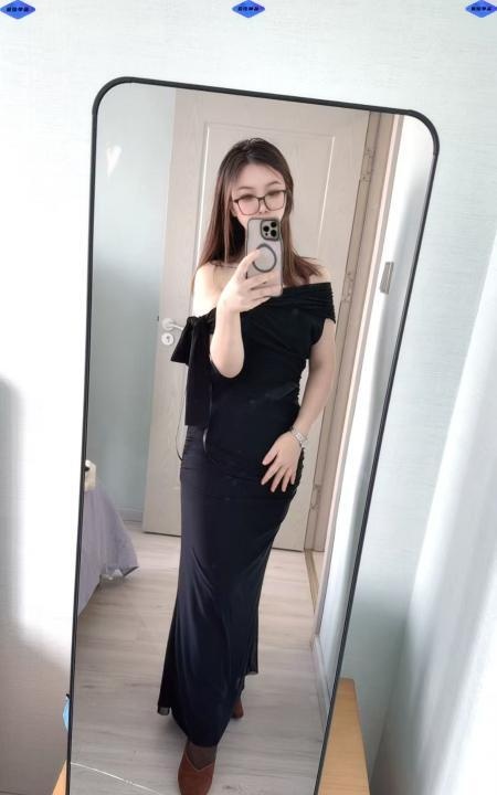 铁西反差眼镜妹