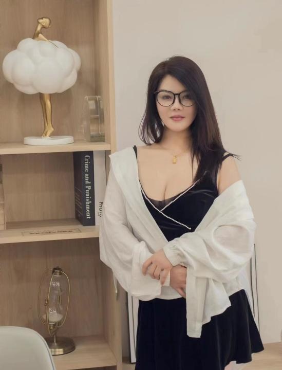北郊琳琳