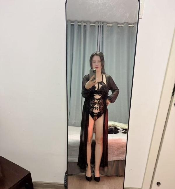 瑶海肤白少妇甜甜