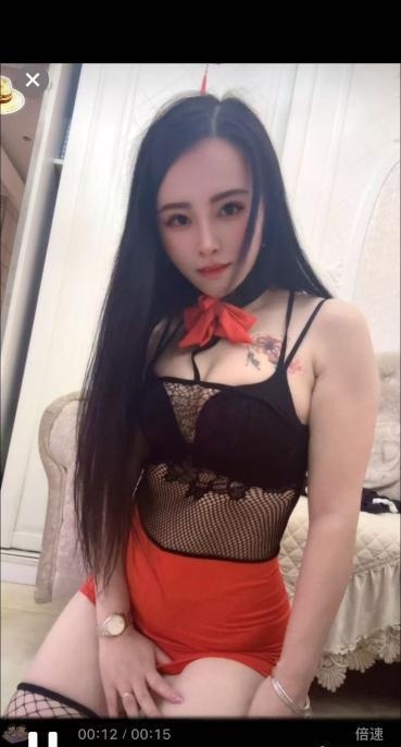 小巧玲珑骚姐姐