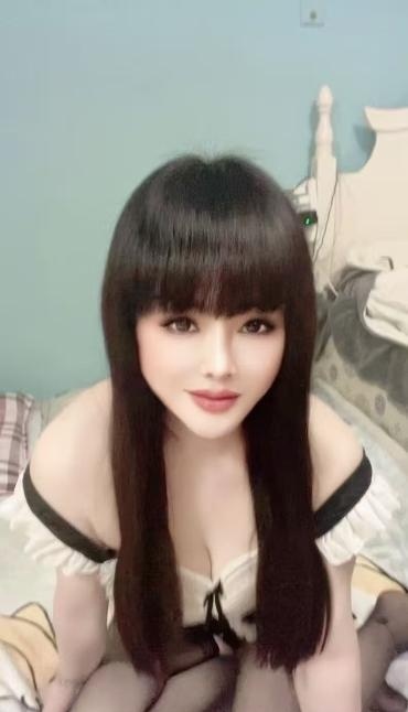 少妇服务系笑笑