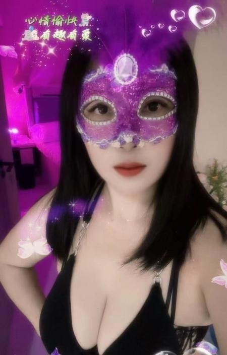 真莞式G奶姐姐