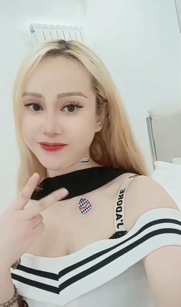 高新区 新疆小姐姐