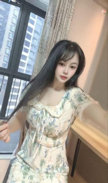 丰满小坦肥臀悦悦