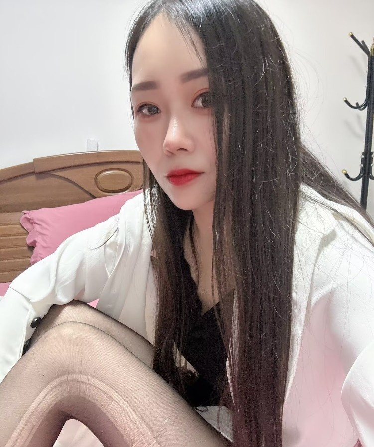 彩霞街少妇回归