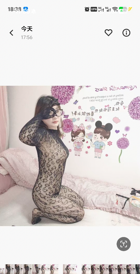 迈皋桥地铁站少妇