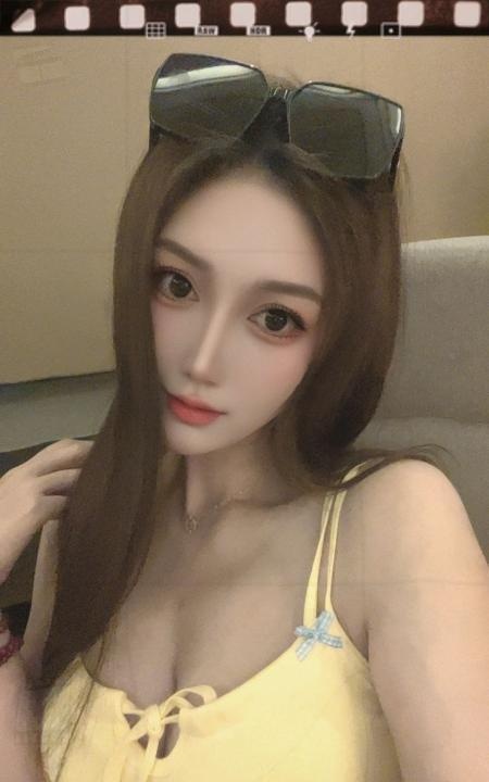 白云风骚四川嫩妹