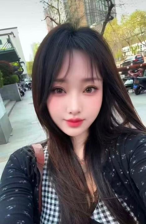 秦淮高颜值气质美女