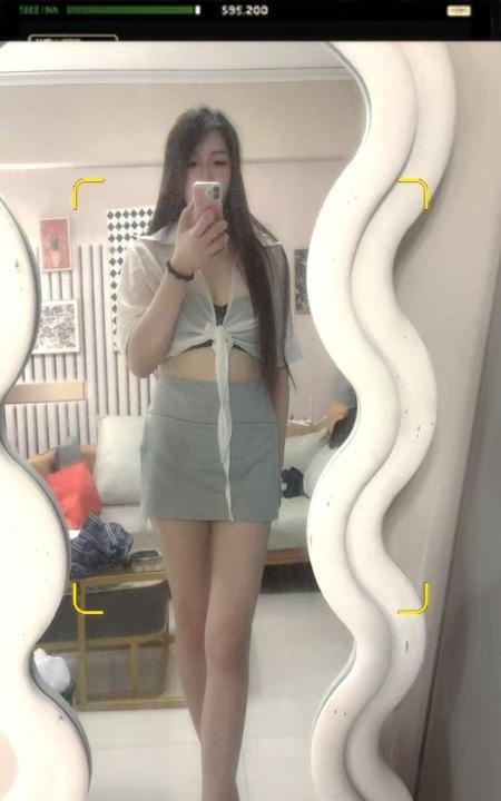 白丝高跟长腿学妹