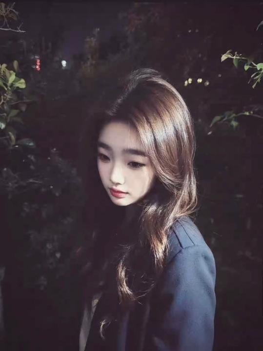 很嫩很嫩的小妹妹
