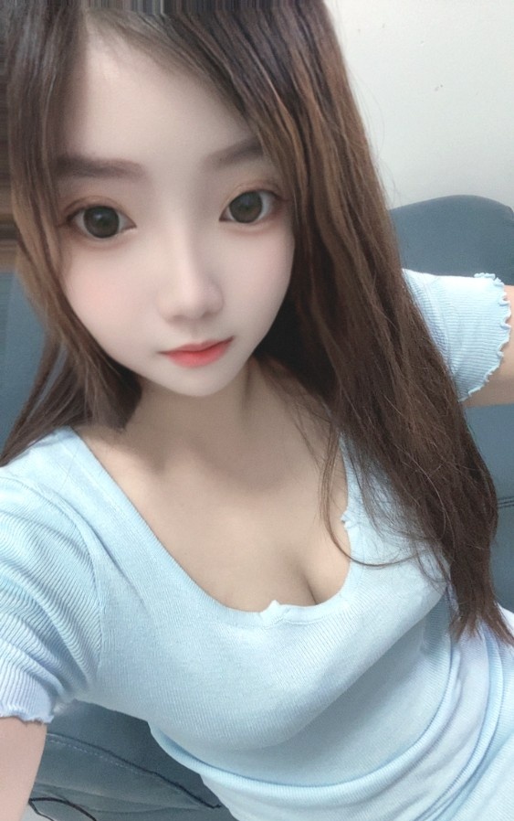 美容院兼职美女