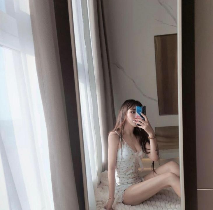 风骚水嫩美少女