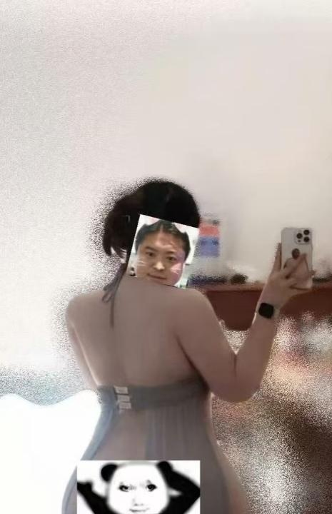 爱穿情趣小少妇