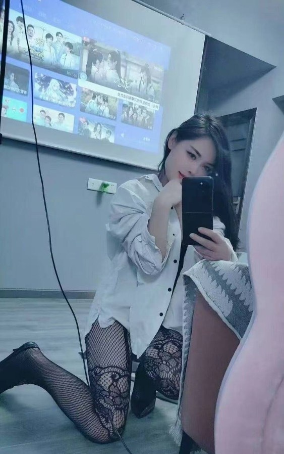 热情轻熟美少妇