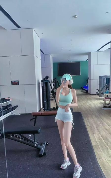 身材正点瑜伽老师