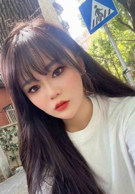 武侯年轻粉嫩小师妹
