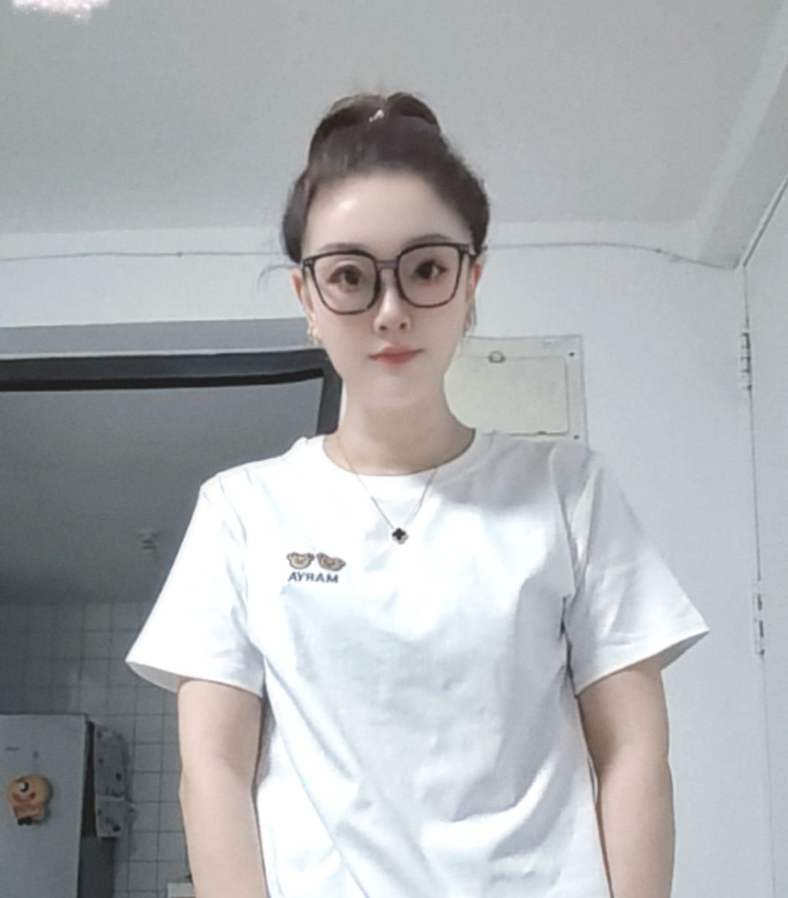广州偶遇清爽靓女
