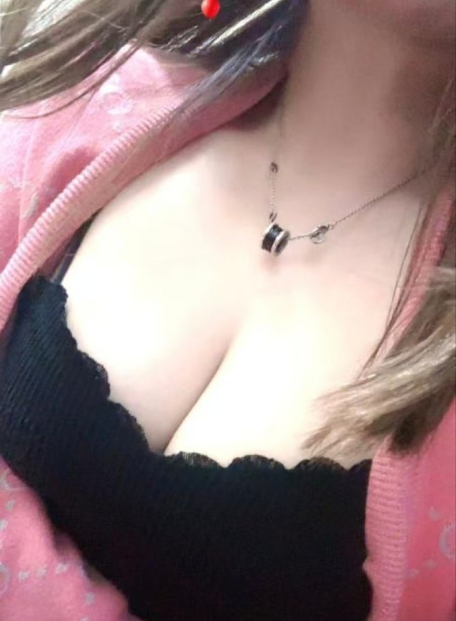 东站三通大奶骚妇