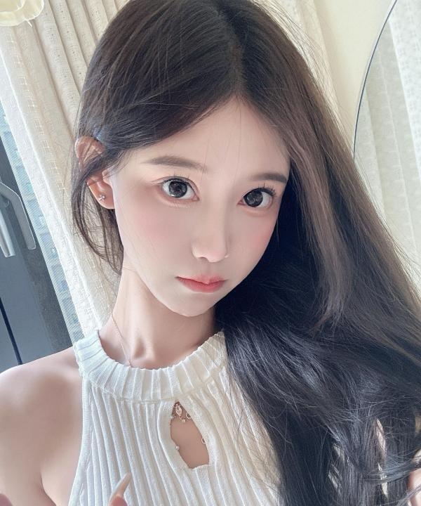 清纯可爱小妹子