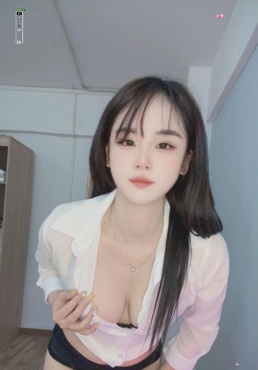 龙华颜值淼淼妹子