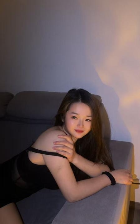 中项双飞两姐妹体验