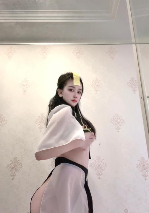 翘臀依兰