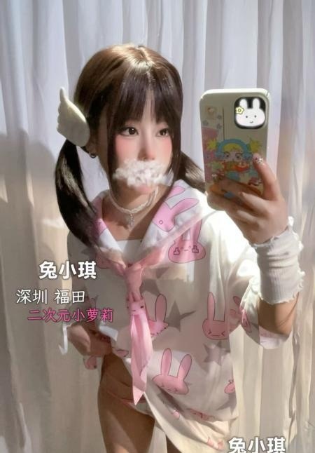 福田女友感嫩妹萝莉